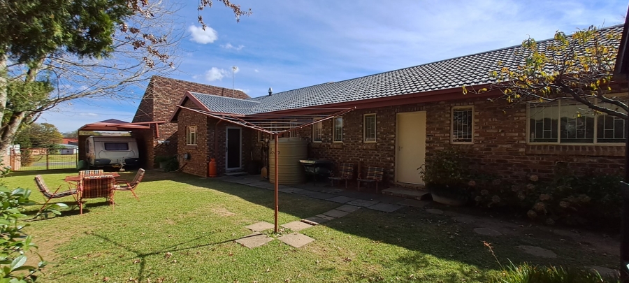 4 Bedroom Property for Sale in La Provance Free State